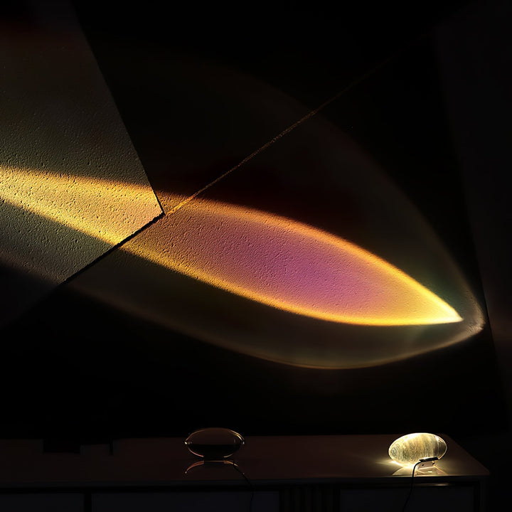Lampe de table LED cristal, ambiance bleuviolet, un élément de design lumineux pour votre intérieur.