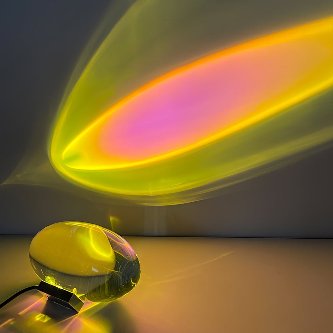 Lampe de table LED cristal, ambiance bleuviolet, un choix lumineux pour un intérieur design.