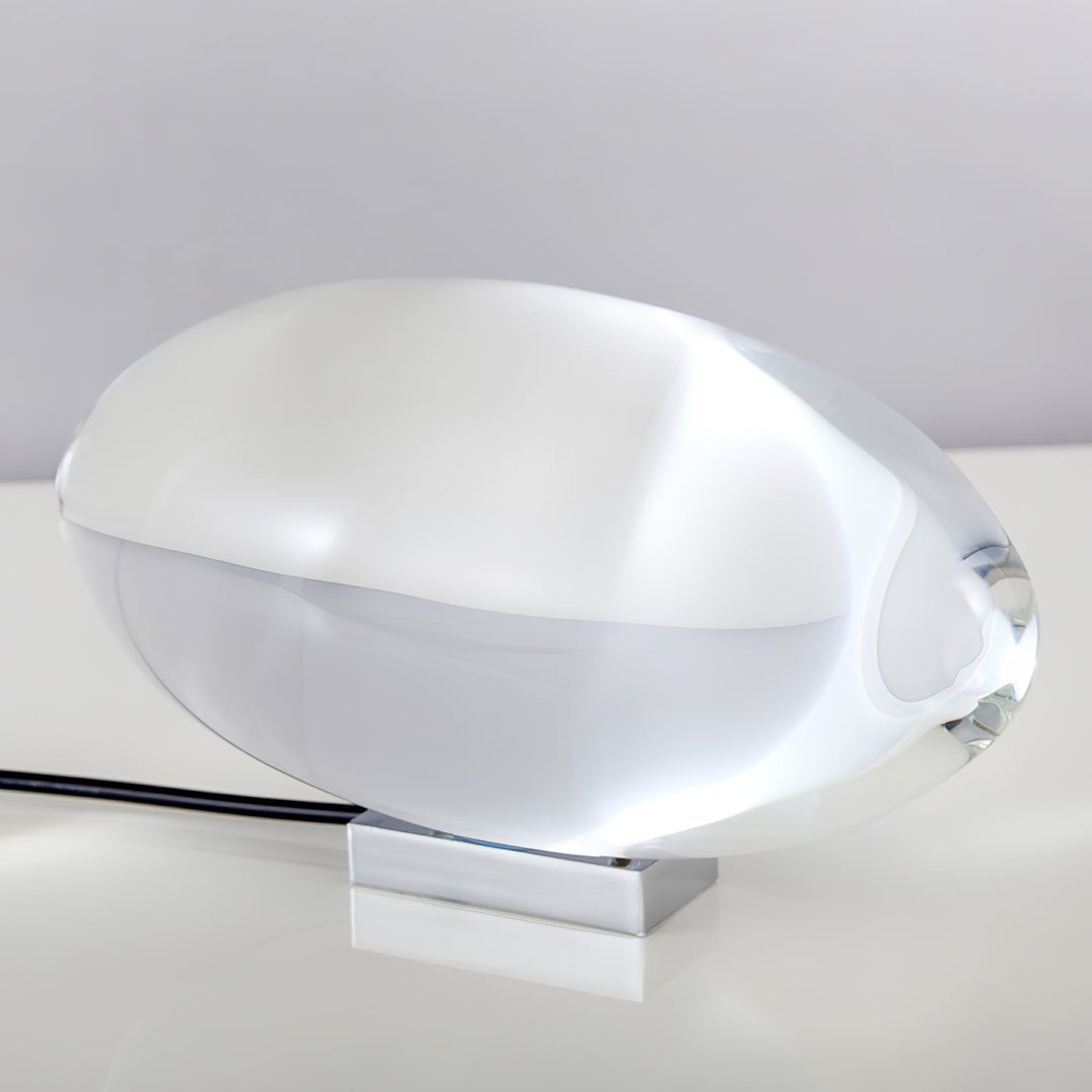 Lampe décorative LED cristal, design élégant, offre une lumière chaude et une belle ambiance.