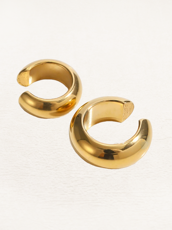 Manchette d'oreille femme style audacieux, couleur or, accessoire sans perçage.
