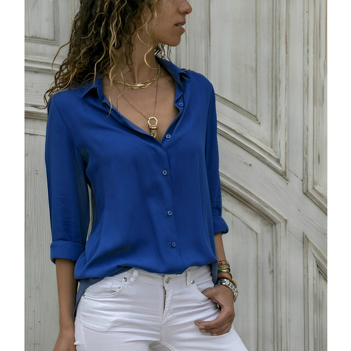 Mode femme: Chemisier chic à col V, manches longues. Un vêtement polyvalent pour toute occasion.