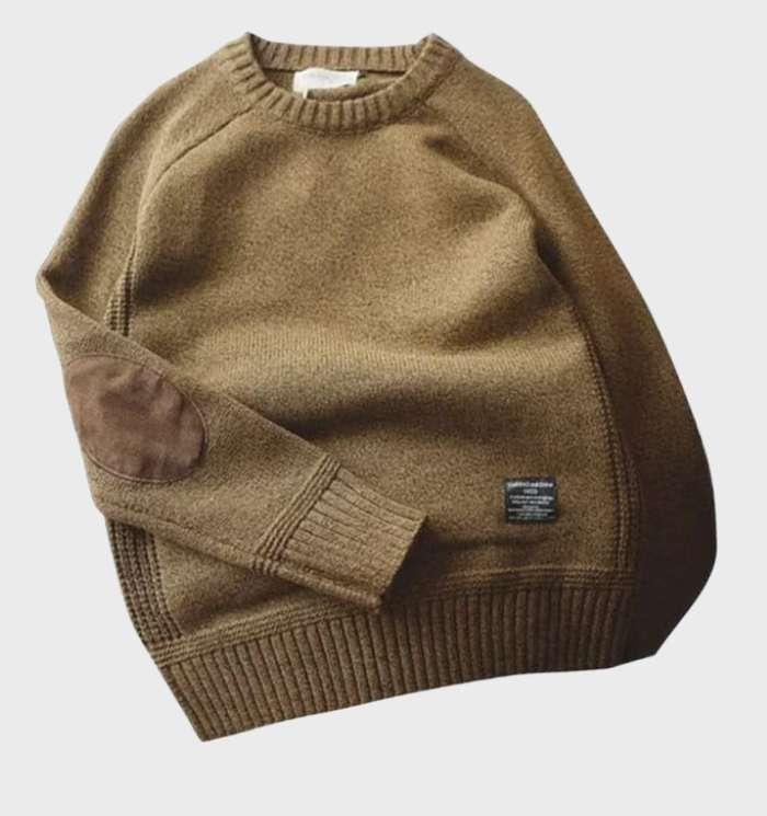 Pull homme élégant avec patchs modes sur les manches, tricoté, style décontracté moderne pour automne-hiver.