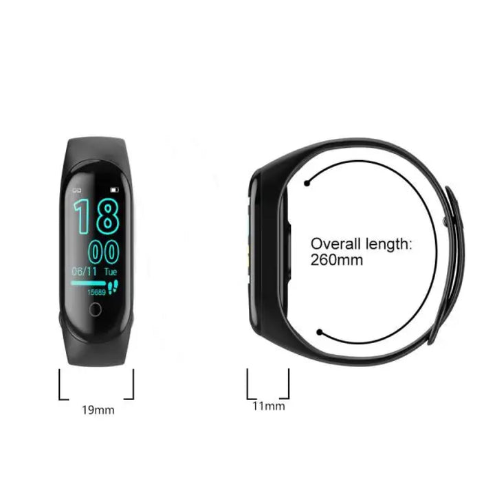 Montre intelligente en charge, prête pour le suivi quotidien de votre santé, sport, cardio et bien-être.
