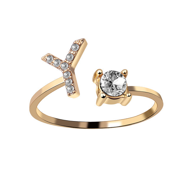 Bijou personnalisé femme, bague initiale en or, élégante, réglable.