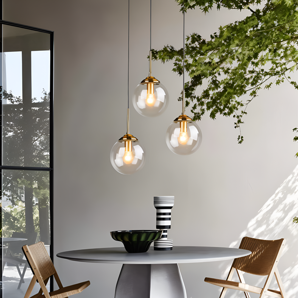 Suspension LED moderne, ambiance chaleureuse, pour une décoration nordique réussie.