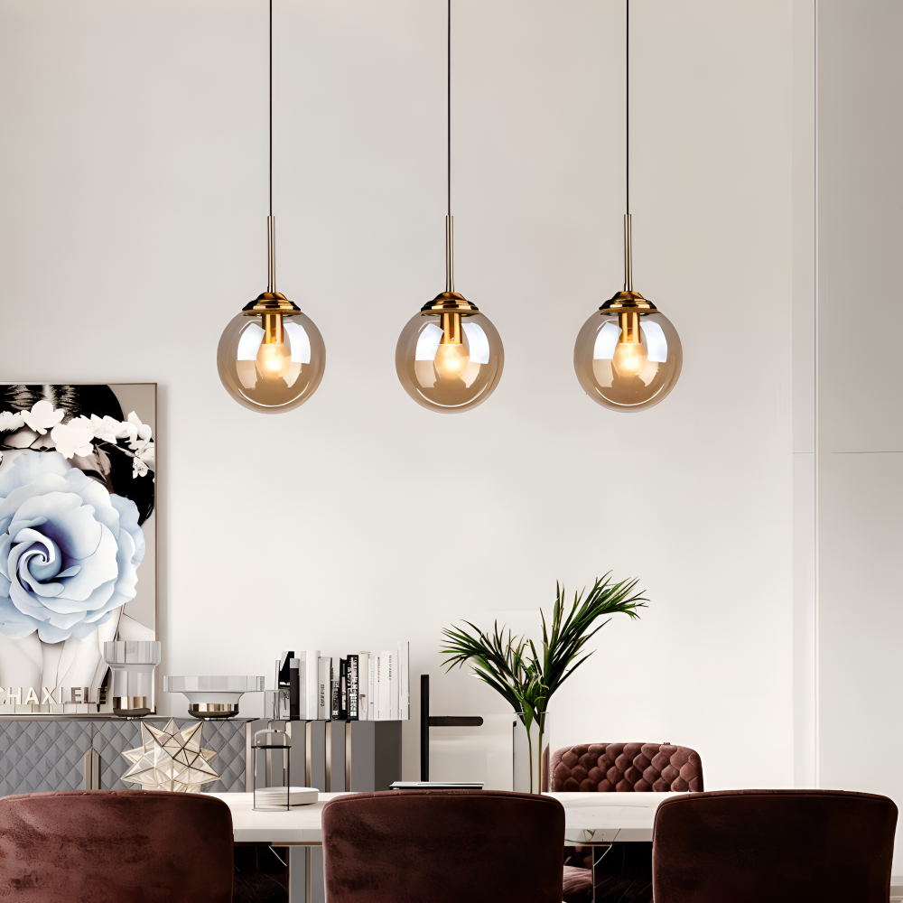 Élégante suspension LED d'inspiration nordique, crée une ambiance chaleureuse dans le salon.