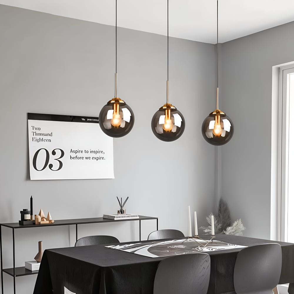 Luminaire LED suspendu, design nordique, apporte une touche chaleureuse à votre intérieur.