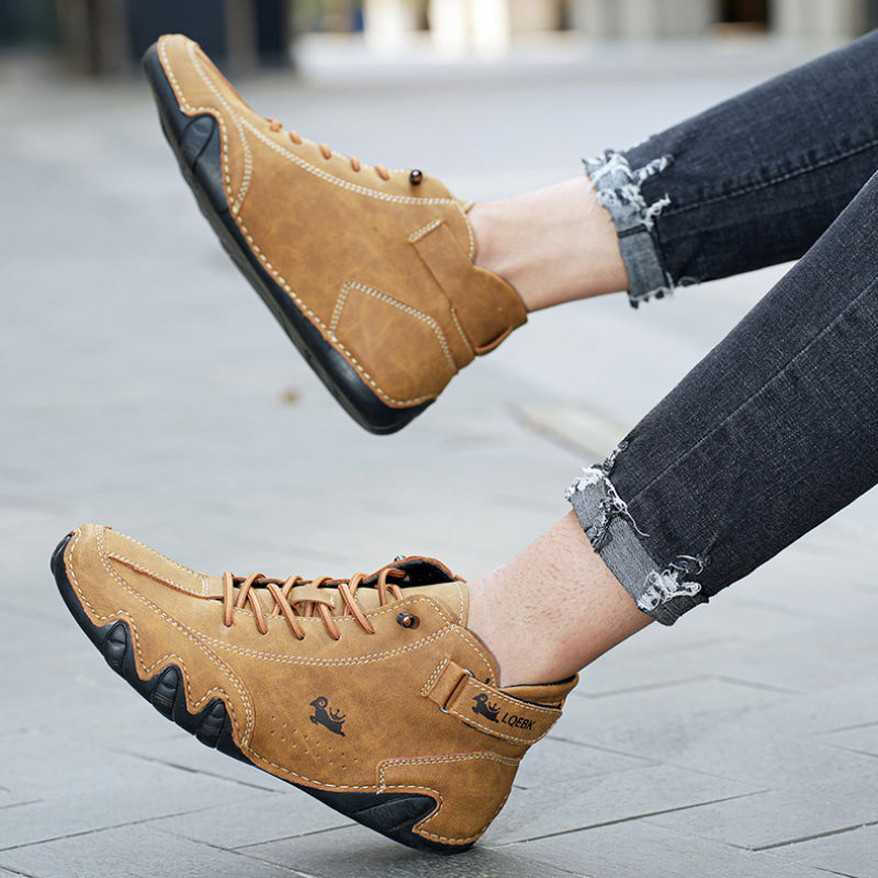 Chaussures de confort orthopédiques en cuir, élégantes et respirantes, idéales pour la marche quotidienne.