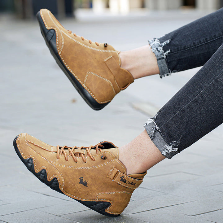 Chaussures de confort orthopédiques en cuir, élégantes et respirantes, idéales pour la marche quotidienne.