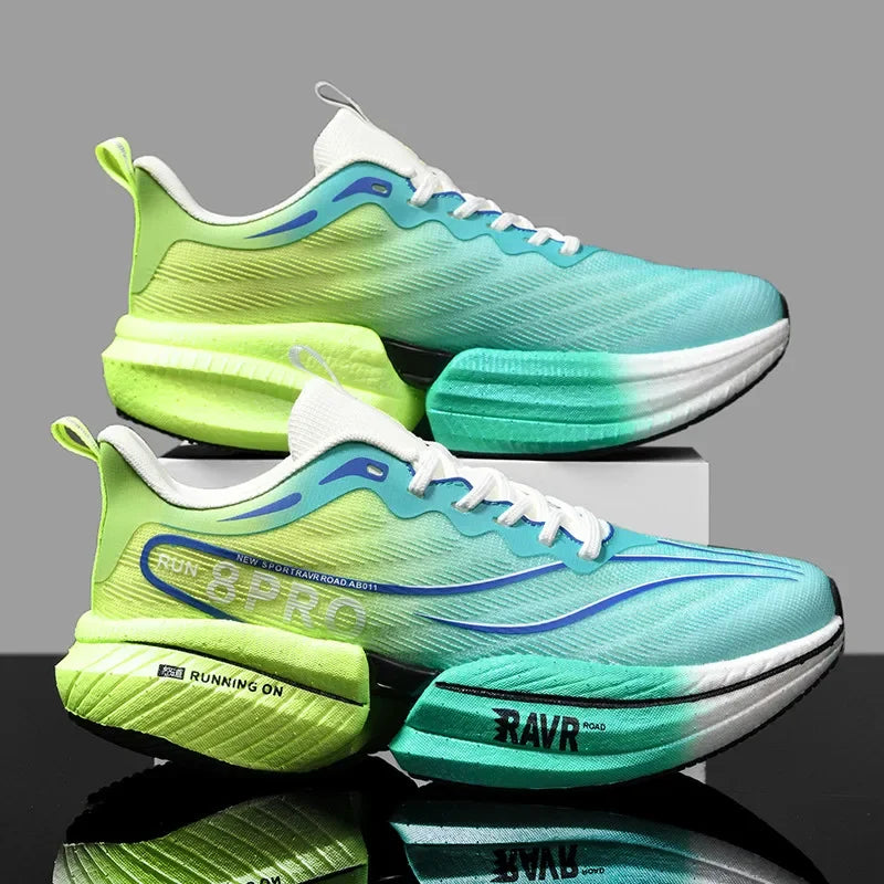 Baskets de running légères et respirantes pour homme et femme, conçues pour le confort.