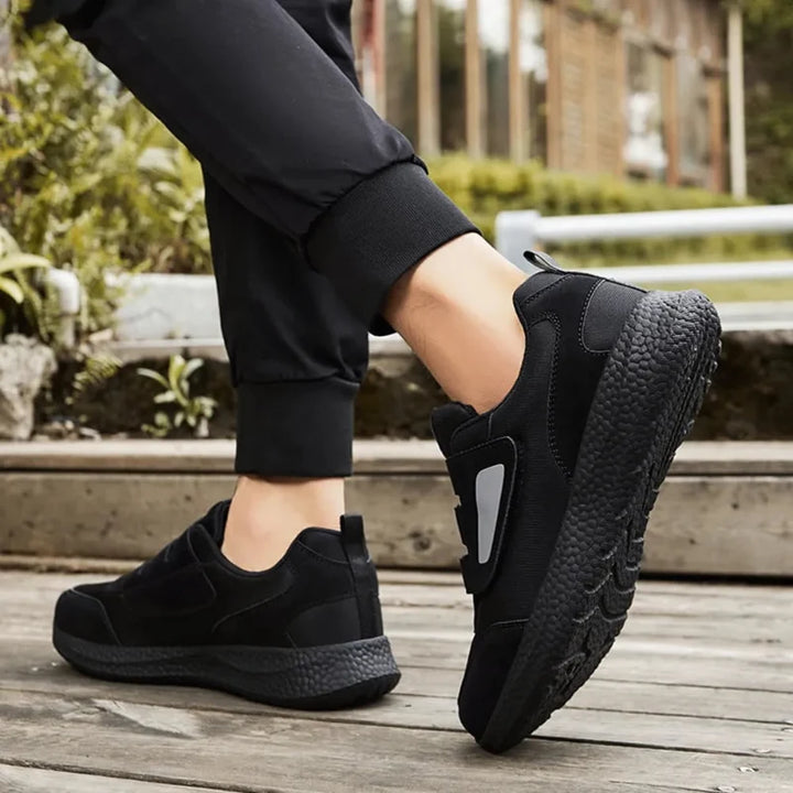 Baskets décontractées larges pour femme, soutien orthopédique et design confortable.