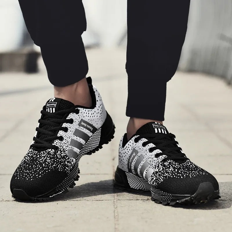 Chaussures de sport respirantes et confortables pour hommes et femmes, idéales pour le fitness et le running.