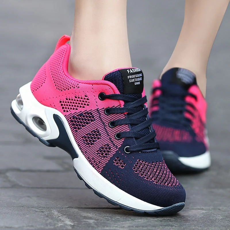 Baskets femmes légères et souples, parfaites pour le running et le confort quotidien.