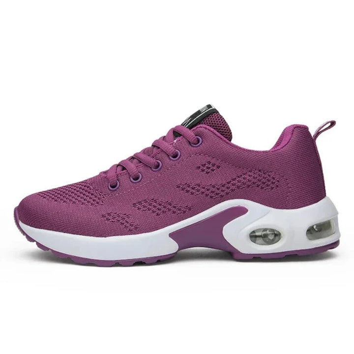 Baskets running respirantes femmes, légères et confortables pour sport et marche.