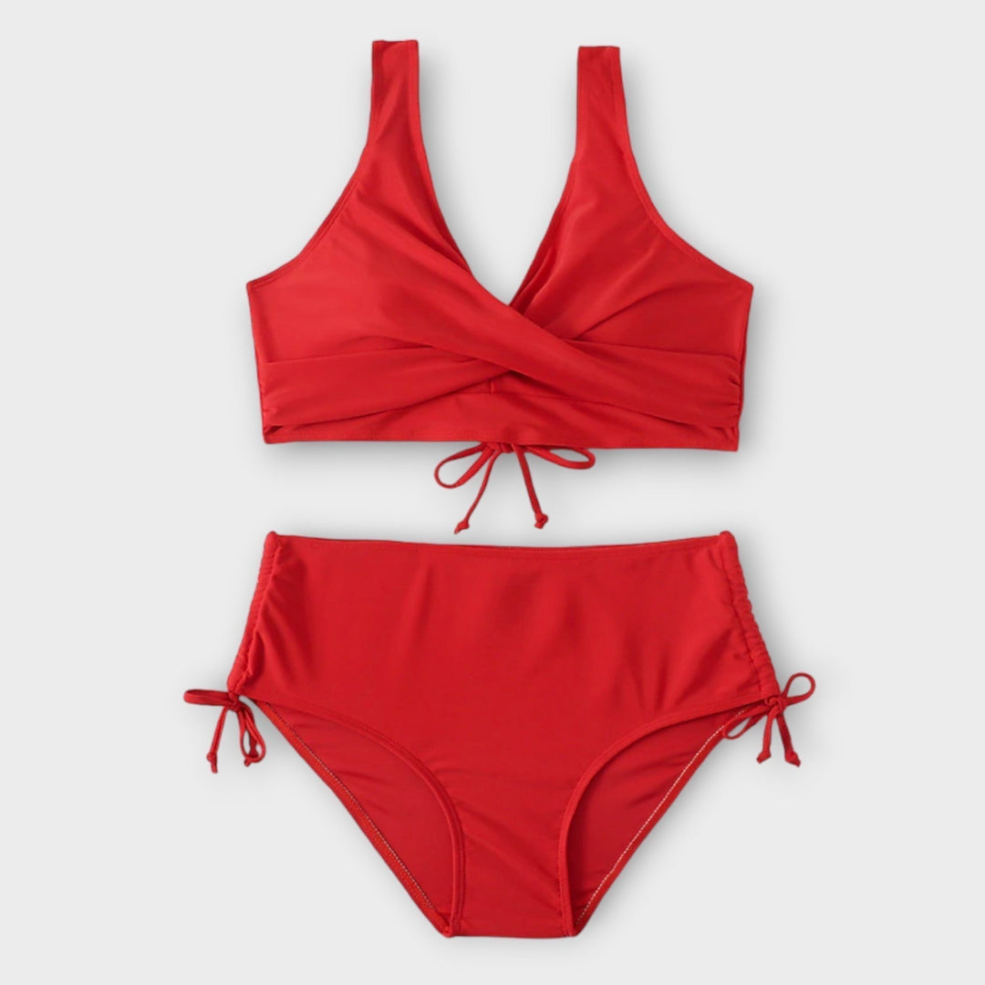 Bikini taille haute ajustable pour femme, deux pièces élégantes. Maillot de bain d'été noir, rouge ou vert plage.