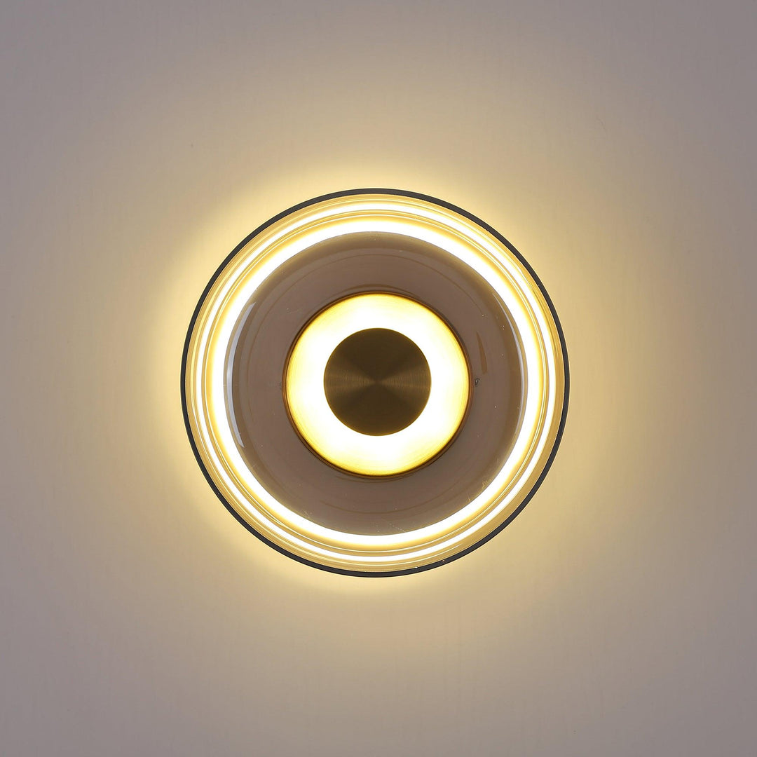 Applique LED design épuré, verre blanc, lumière froide, éclairage couloir moderne.