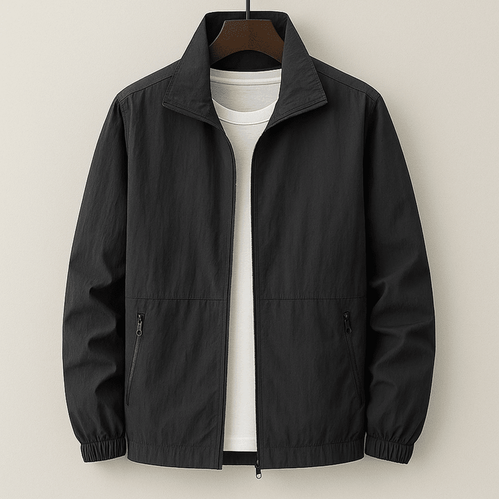 Veste d'été homme élégante et légère, coupe slim. Respirante, zippée, parfaite pour mode masculine.