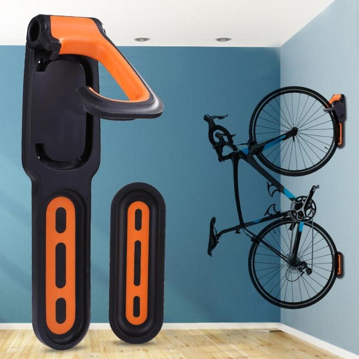 Organisation vélo moderne avec ce support mural sécurisé. Garde votre vélo vertical et libère de l'espace.
