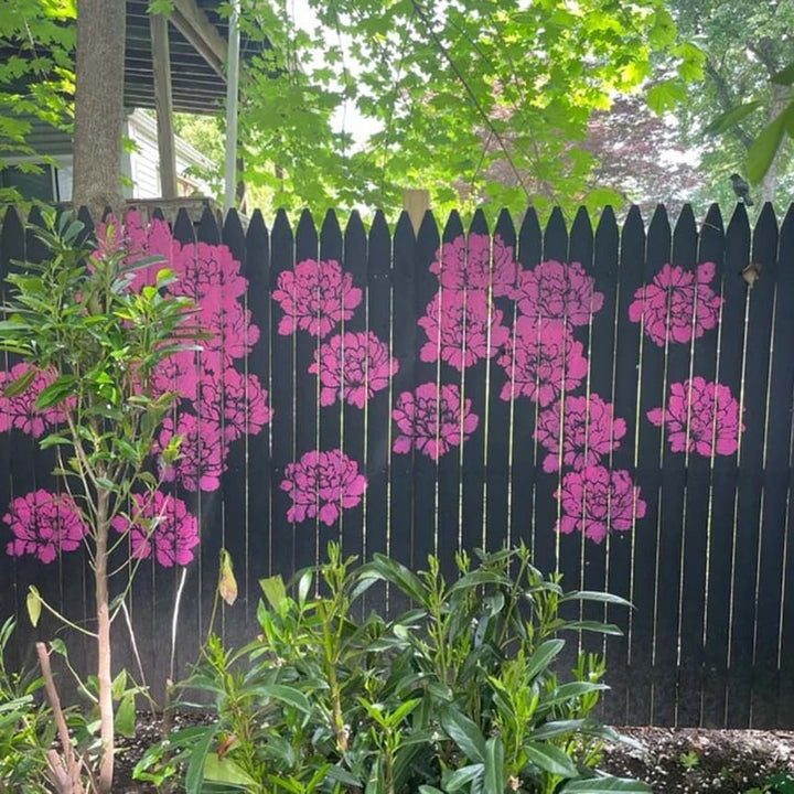 Pochoirs d'artisanat pour projets DIY, décoration murs, meubles et tissus. Lot de motifs floraux créatifs et réutilisables.