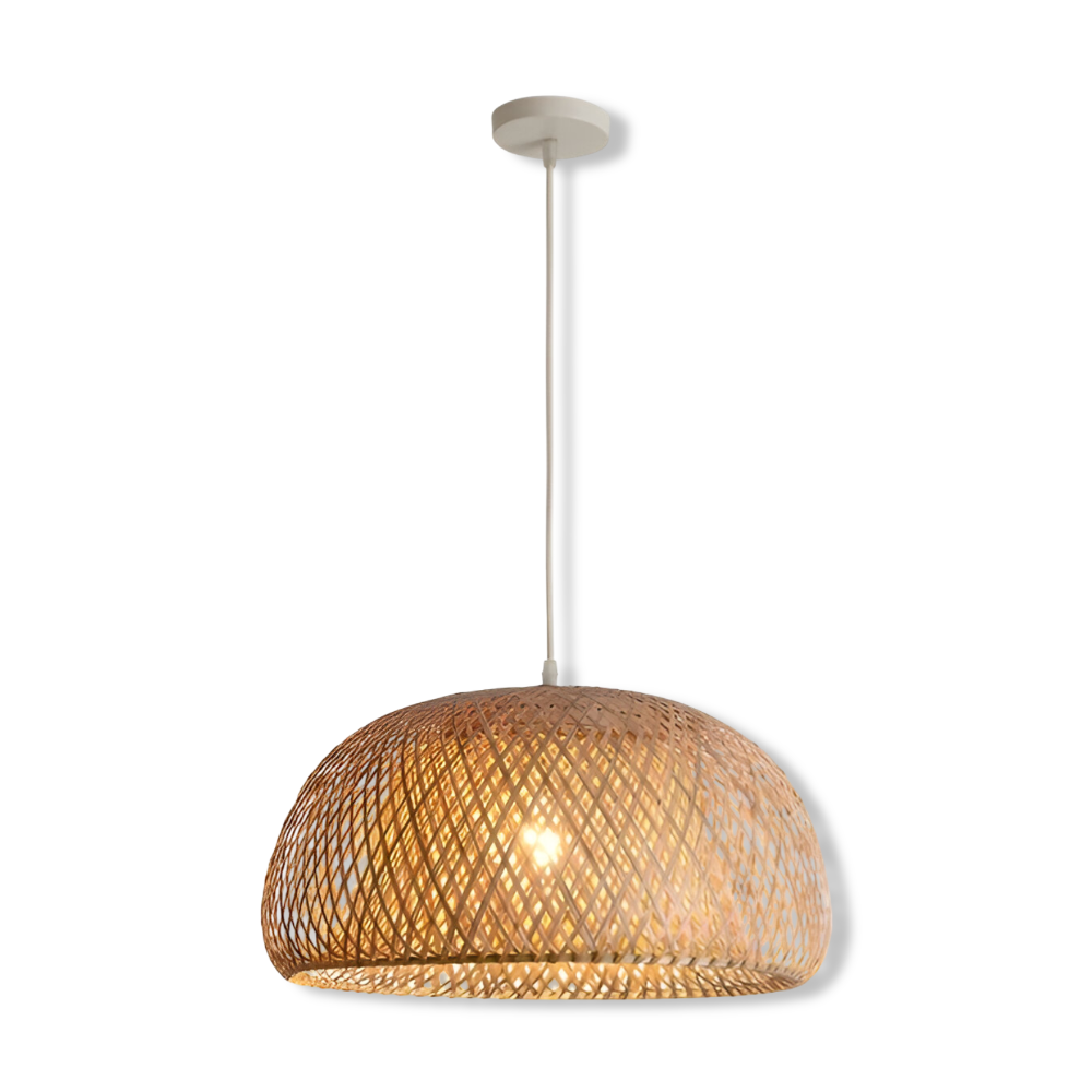 Suspension naturelle et élégante, luminaire tressé parfait pour une touche bohème.