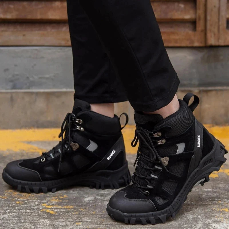 Chaussures de sécurité robustes, anti-perforation, avec embout acier, pour une longue durée.
