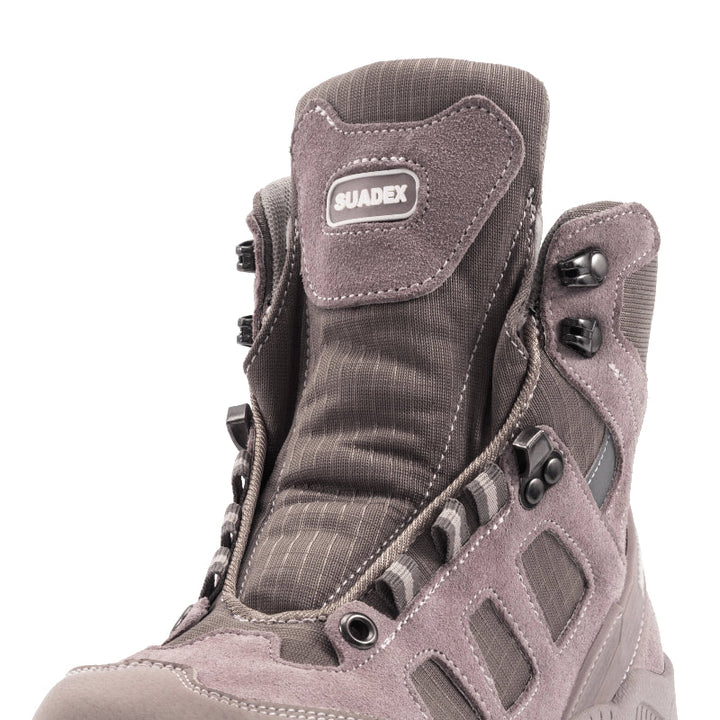 Bottes de travail robustes, embout acier, protection et confort pour la journée de travail.
