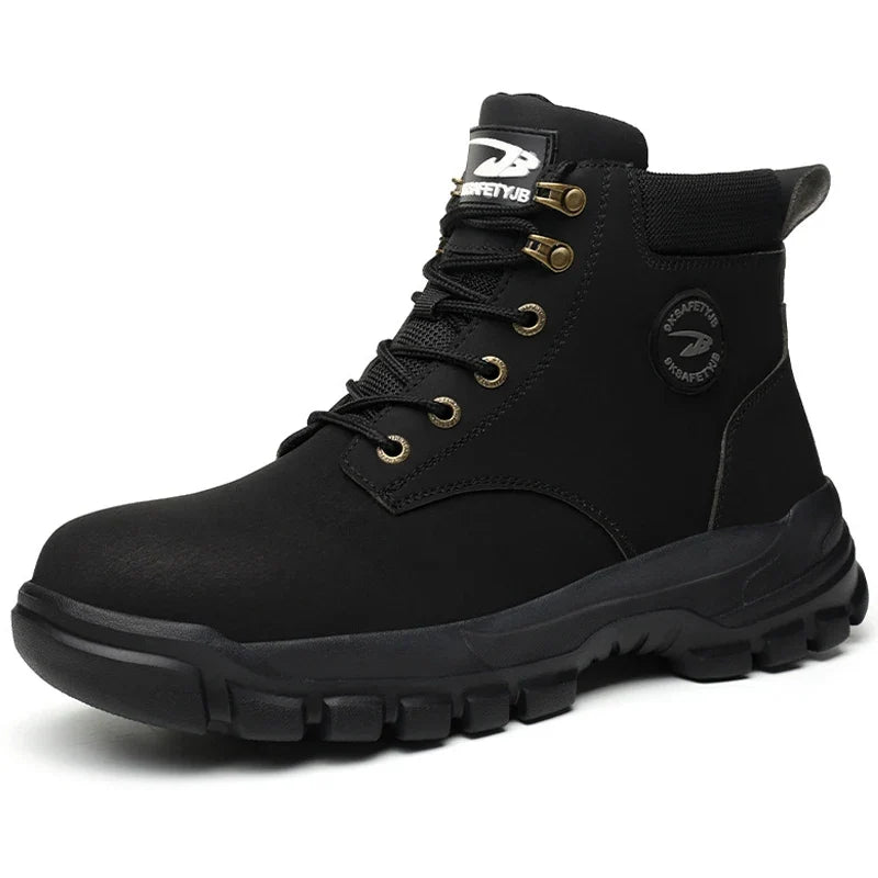 Gros plan embout acier renforcé des bottes de sécurité hommes, protection maximale des pieds au travail.