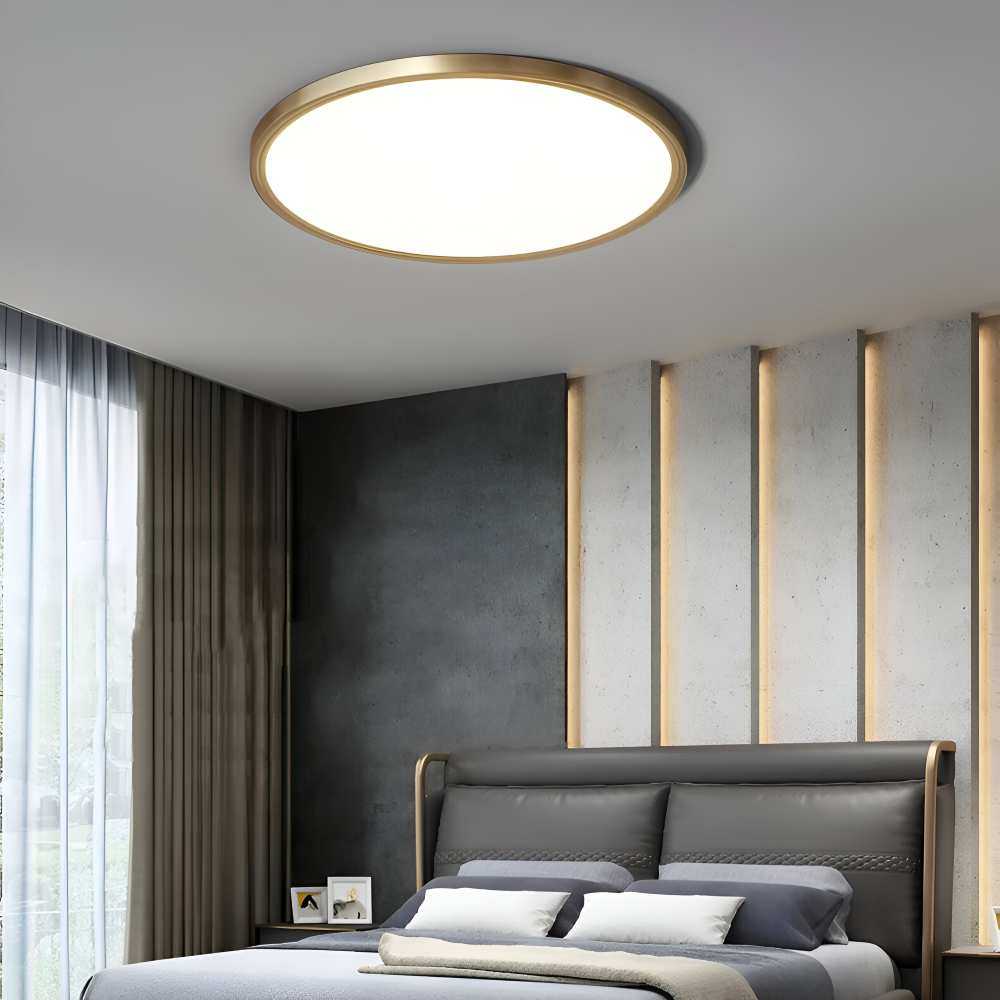 Plafonnier LED ultrafin rond en bronze, éclairage moderne pour salon ou chambre.