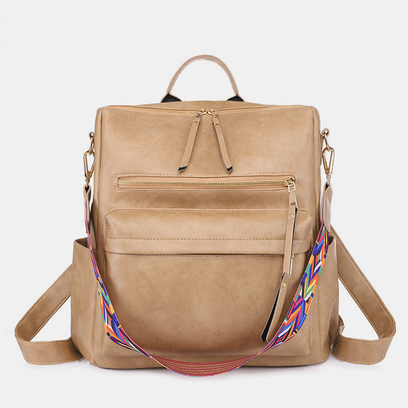 Sac à dos femme vert, élégant et moderne, parfait pour apporter une touche de couleur à votre tenue.