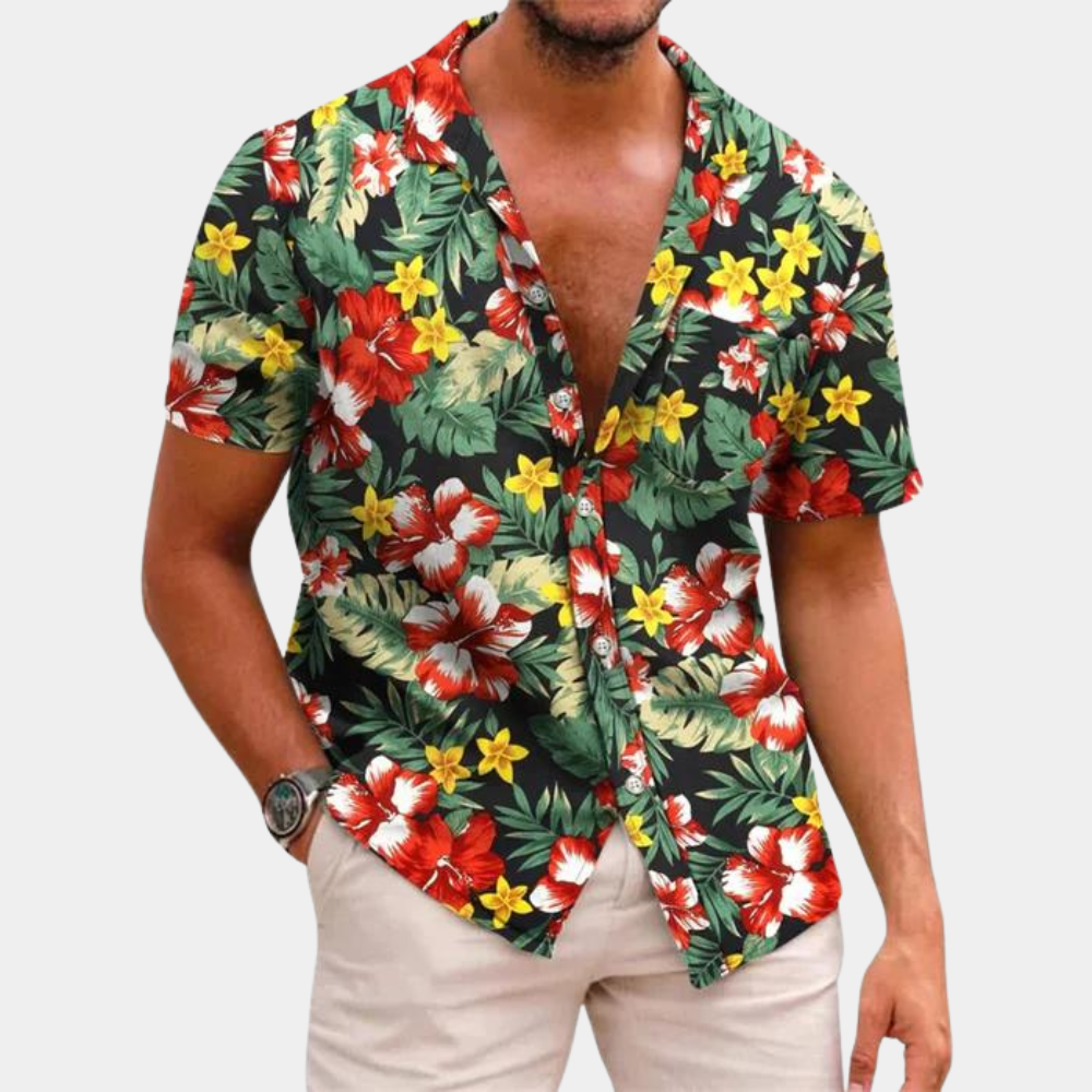 Chemise légère homme fleurie, style estival. Manches courtes et motif floral tendance pour confort quotidien.