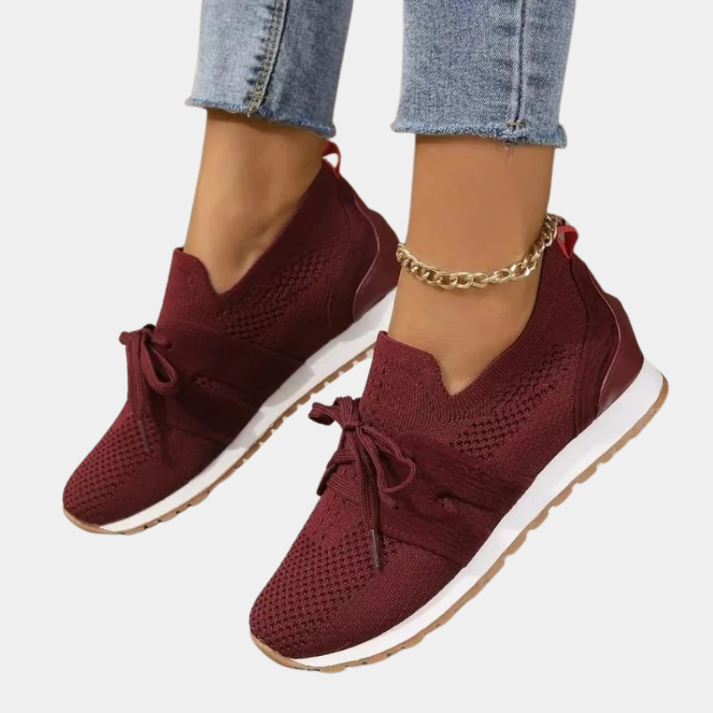 Chaussures légères Liva avec semelle amortissante, offrant un confort exceptionnel et un soutien pour vos pieds.