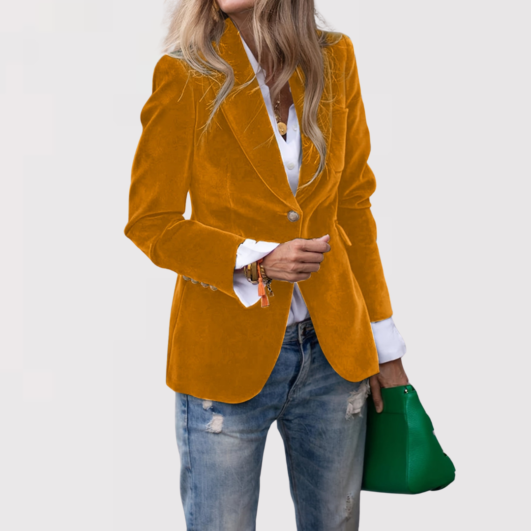 Veste femme chic, noire, pour un style raffiné. Idéale pour la mode féminine, tenue de soirée ou look business chic.