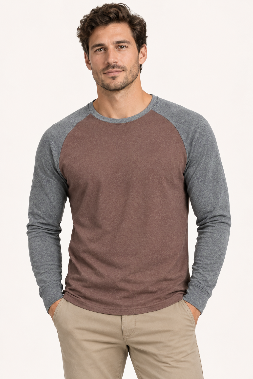 T-shirt homme bicolore chic à manches longues, parfait pour un look décontracté et moderne en automne.