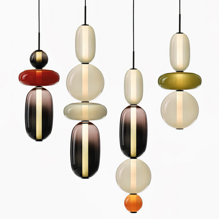 Suspension LED moderne en verre pour cuisine et salle à manger.