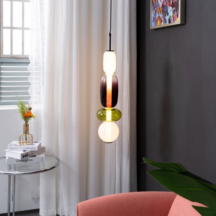 Suspension LED en verre, style moderne et lumière optimale pour cuisine.