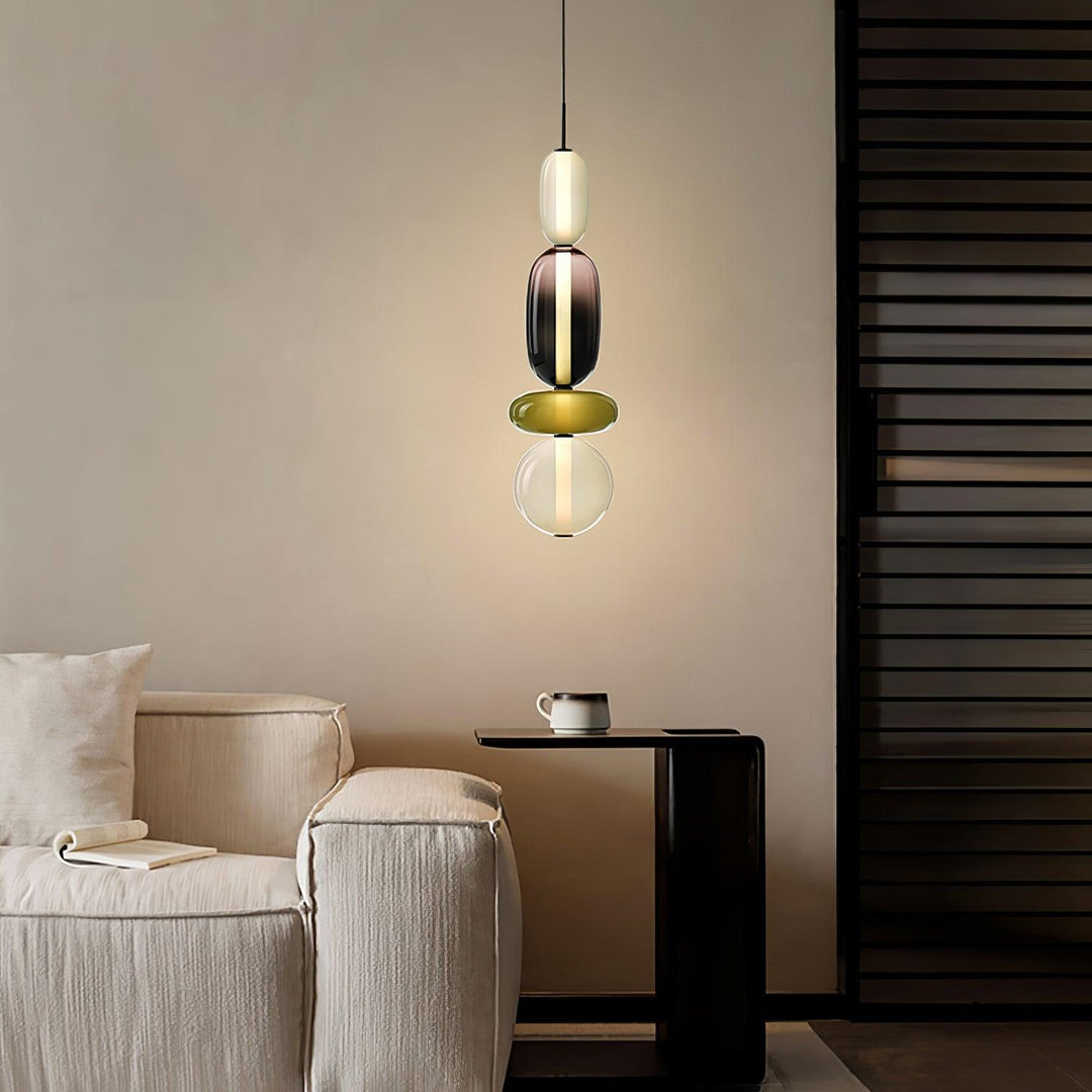 Éclairage LED contemporain en verre sucré pour cuisine moderne.
