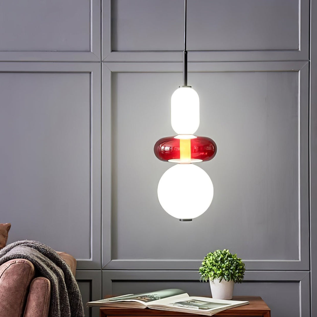 Luminaire LED design en verre, parfait pour éclairage de salon.