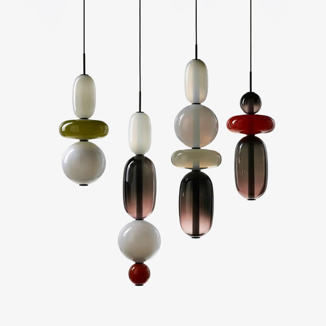 Suspension LED élégante en verre, idéale pour une ambiance moderne.