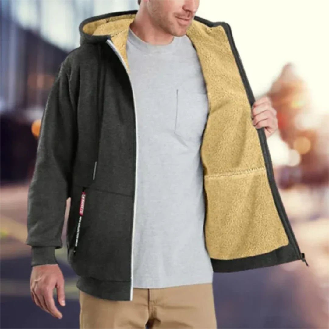 Veste homme décontractée zippée pour l'hiver, chaude et confortable. Idéale pour le style urbain.