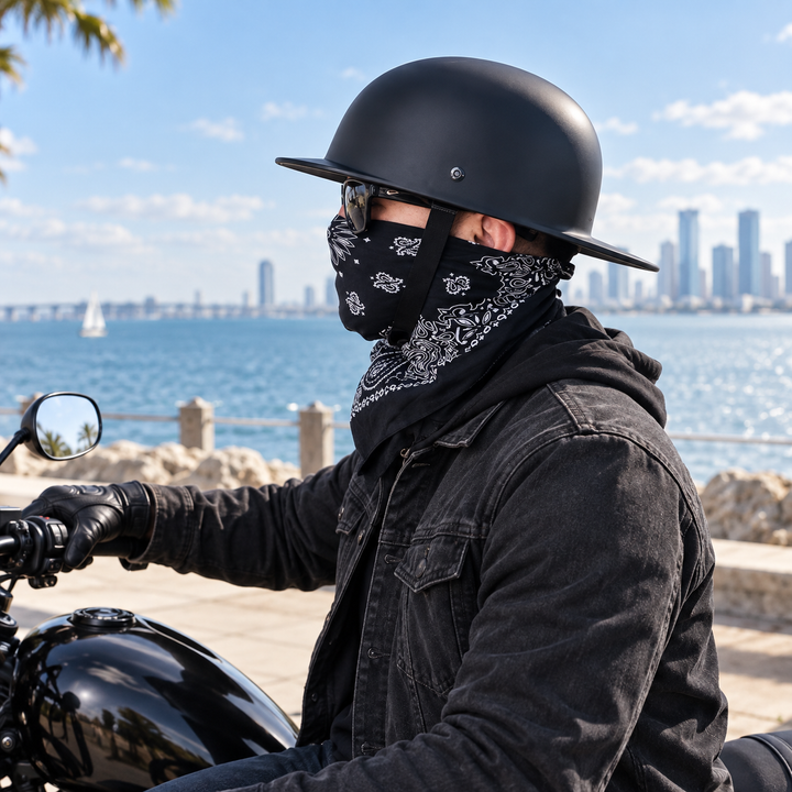 Casque léger unisexe style casquette, homologué DOT, pour protection moto quotidienne en ville.