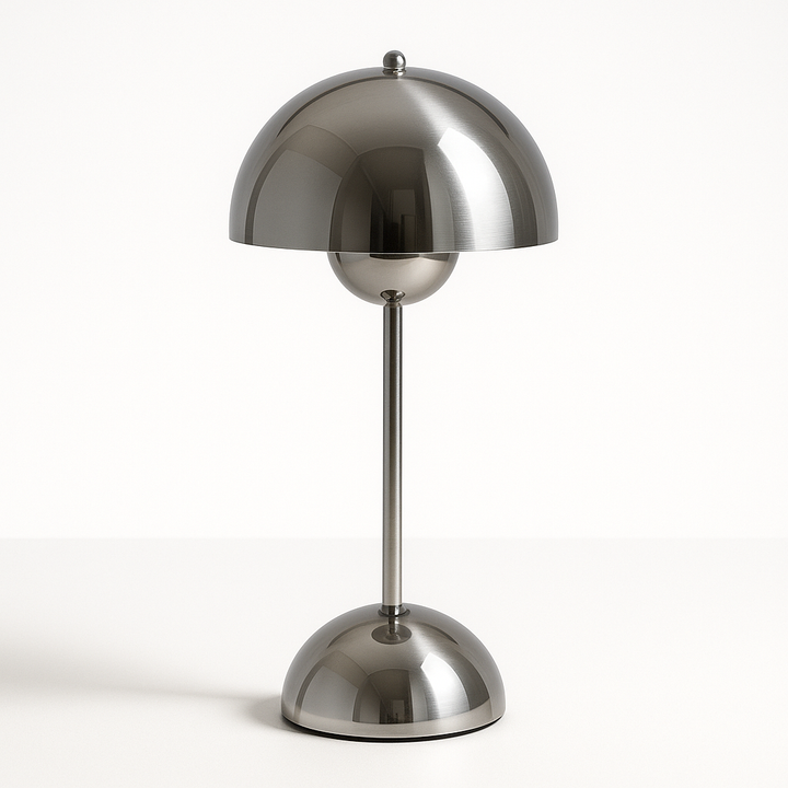 Lampe LED de table portable, intensité réglable, idéale pour toute pièce, style épuré.