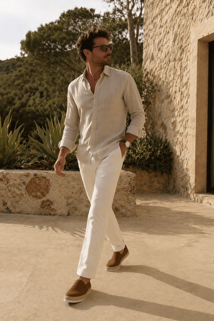 Chaussures hommes polyvalentes à enfiler, design épuré pour mode casual et confort quotidien.