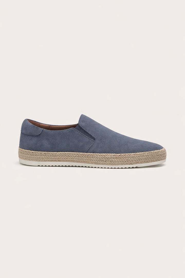 Chaussures casual hommes bleu marine à enfiler, style polyvalent pour l'été et les activités quotidiennes.