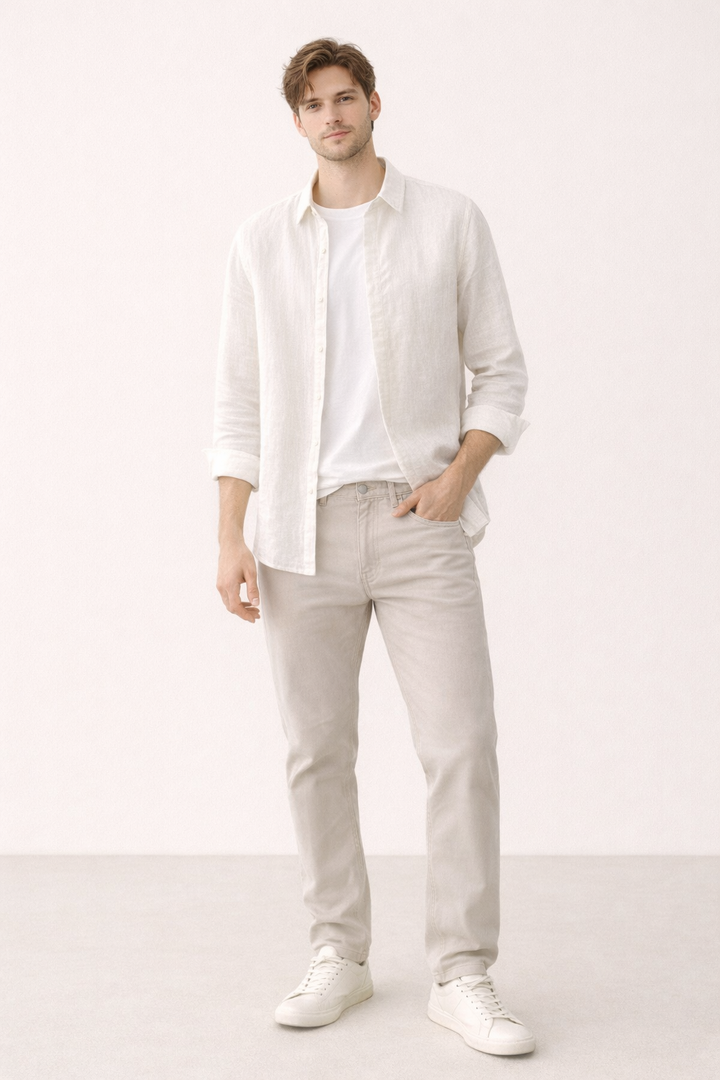 Chemise homme légère et confortable à manches longues, parfaite pour les journées d'été et une tenue décontractée.