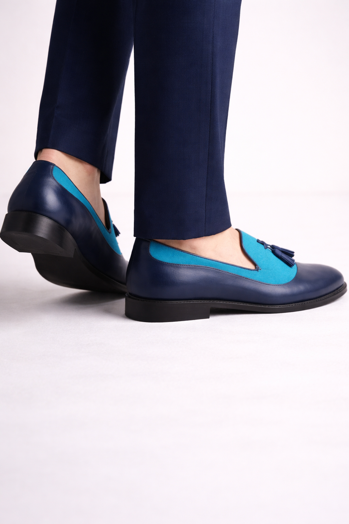 Mocassins élégants pour hommes, à glands, pour un style raffiné au bureau ou lors d'événements spéciaux.