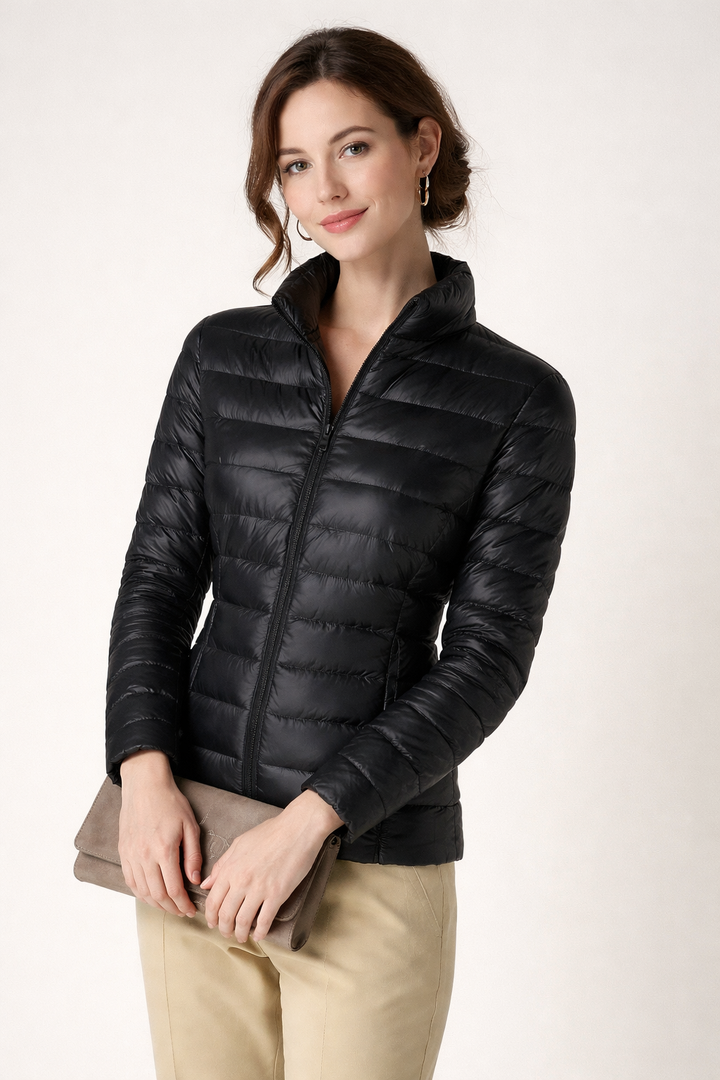 Veste femme légère ajustée, élégante et confortable pour un style quotidien au printemps ou à l'automne.