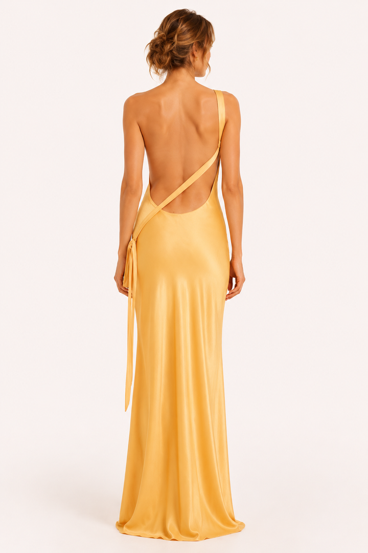 Robe longue asymétrique femme, parfaite pour mariage, cérémonie ou soirée. Élégance moderne et chic.
