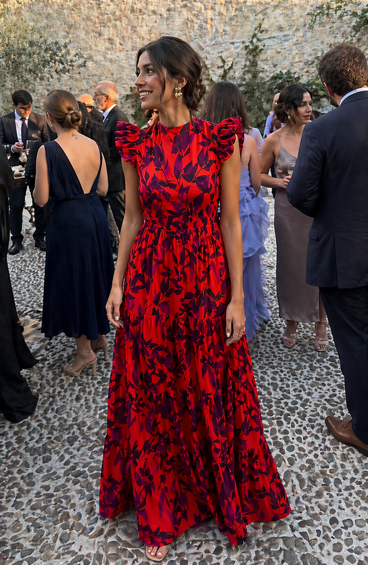 Robe longue florale femme, manches courtes amples, motifs estivaux colorés, idéale pour un confort décontracté en été.