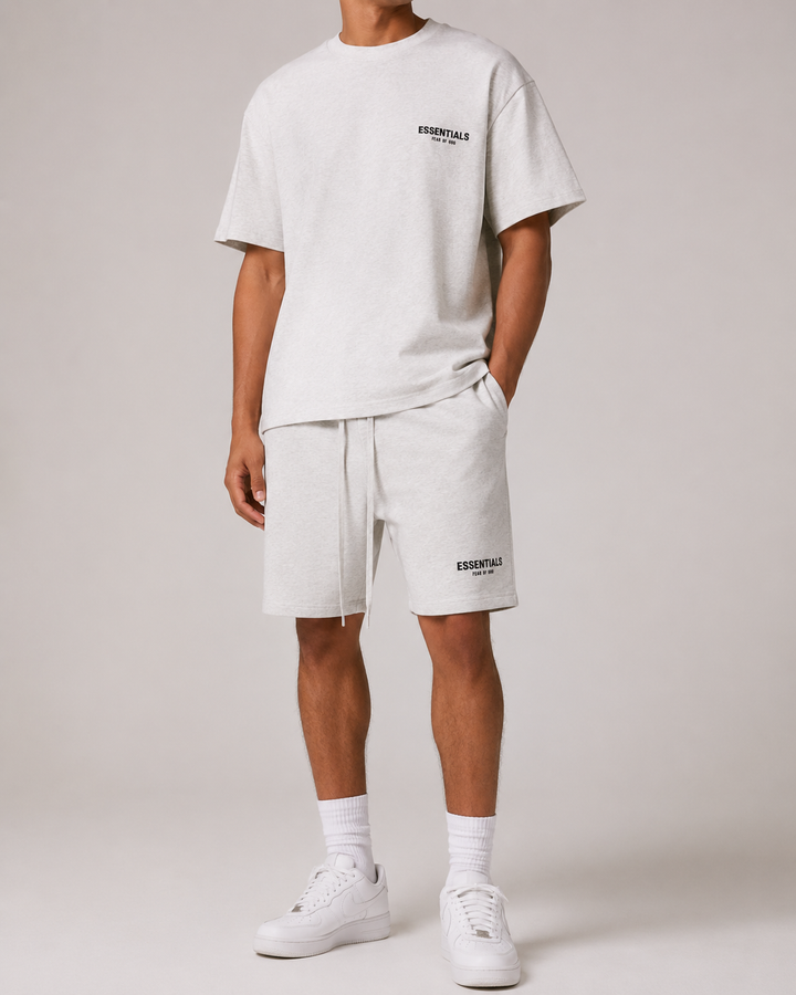 Vêtements de loisirs homme : ensemble t-shirt et short doux, idéal pour la détente et les voyages.