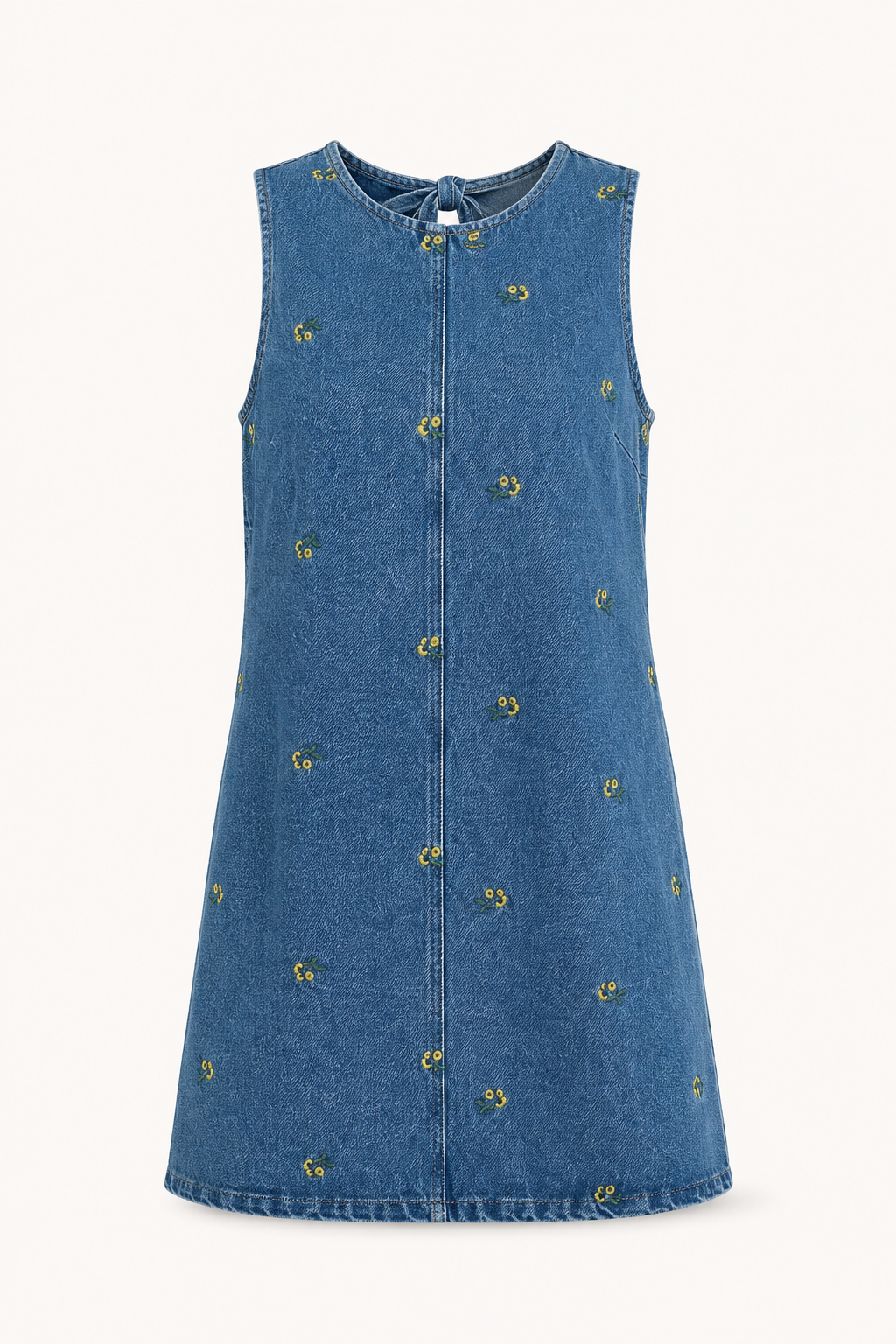 Modèle de robe femme courte sans manches, style décontracté. Parfaite pour l'été, apporte confort et légèreté.